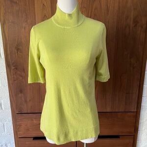 NWT - Yansi Fugel - Lime Green Short Sleeve Turtleneck - Cotton Sz Med